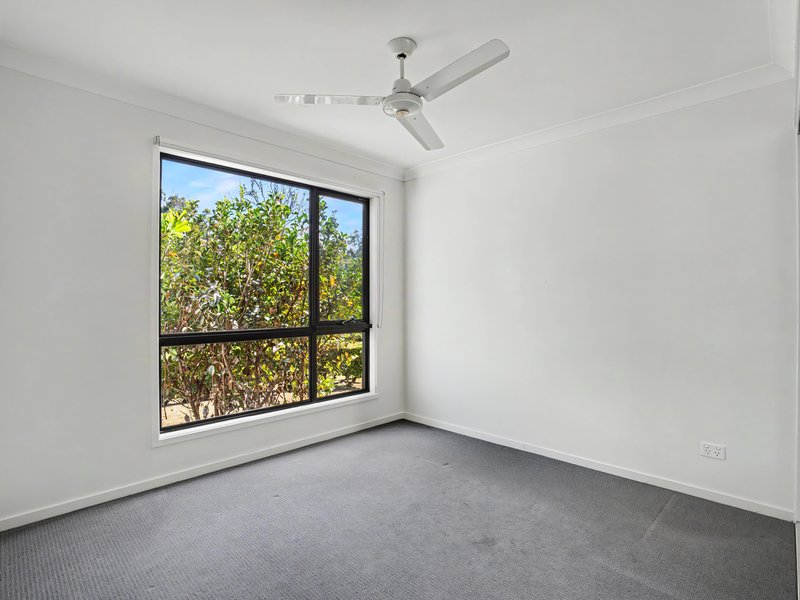 Photo - 19 Sky Crescent, Pimpama QLD 4209 - Image 12