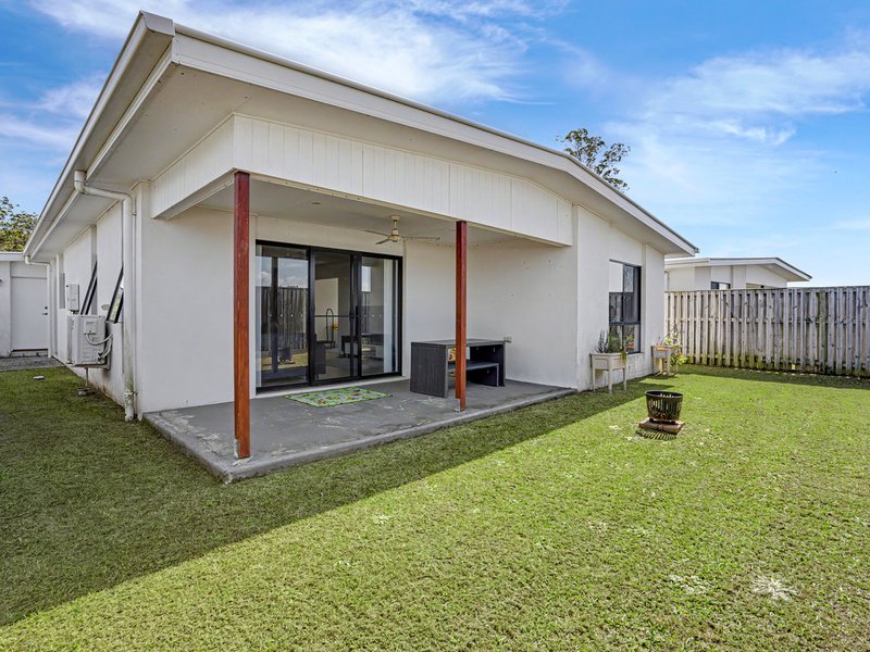 Photo - 19 Sky Crescent, Pimpama QLD 4209 - Image 14