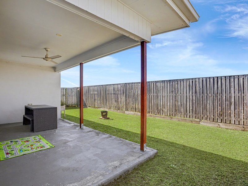 Photo - 19 Sky Crescent, Pimpama QLD 4209 - Image 15