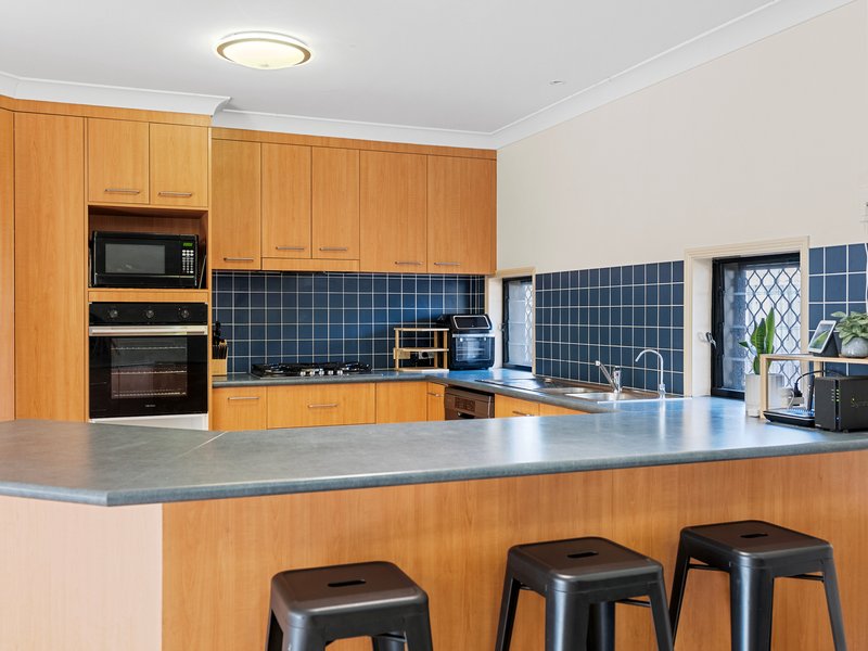 Photo - 19 Snipe Street, Redland Bay QLD 4165 - Image 16