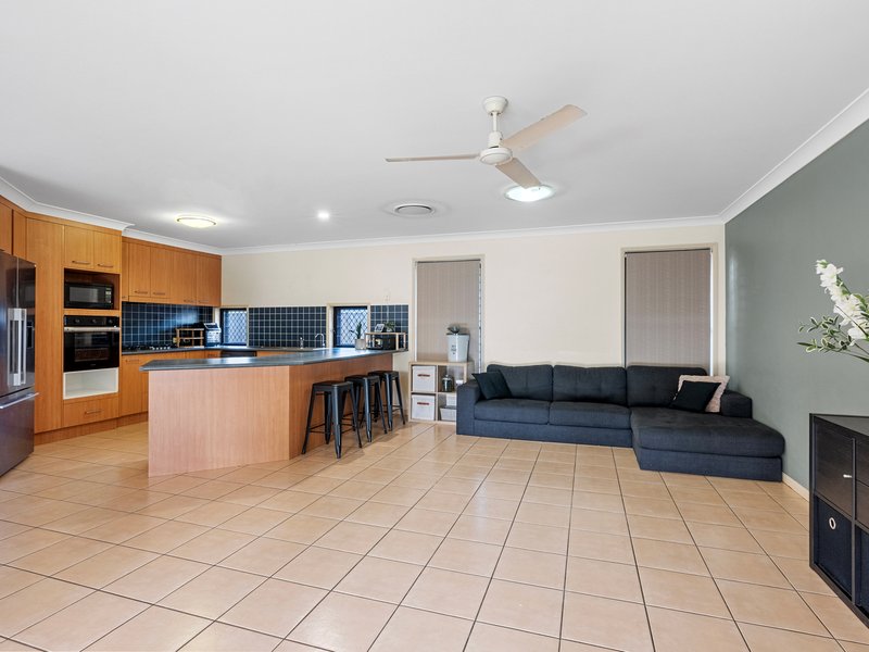 Photo - 19 Snipe Street, Redland Bay QLD 4165 - Image 19