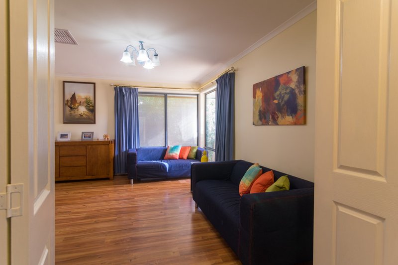 Photo - 19 Spring Park Circuit, Aberfoyle Park SA 5159 - Image 4