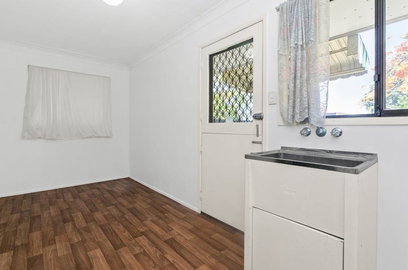 Photo - 19 Springwood Road, Underwood QLD 4119 - Image 5