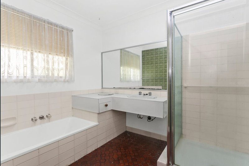 Photo - 19 Springwood Road, Underwood QLD 4119 - Image 6