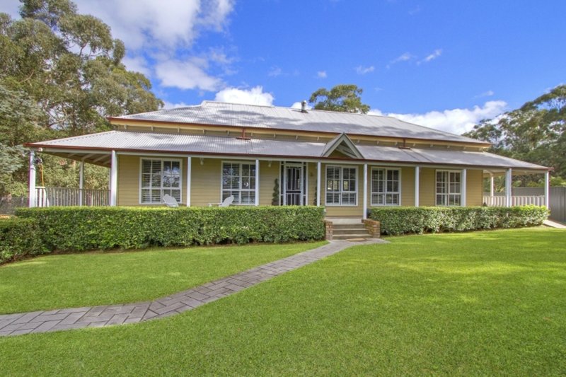 Photo - 19 Stanley Avenue, Kurrajong Heights NSW 2758 - Image 2