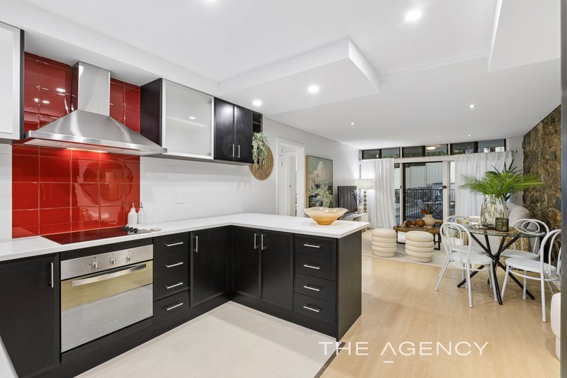 Photo - 1/9 Steele Road, Sorrento WA 6020 - Image 3