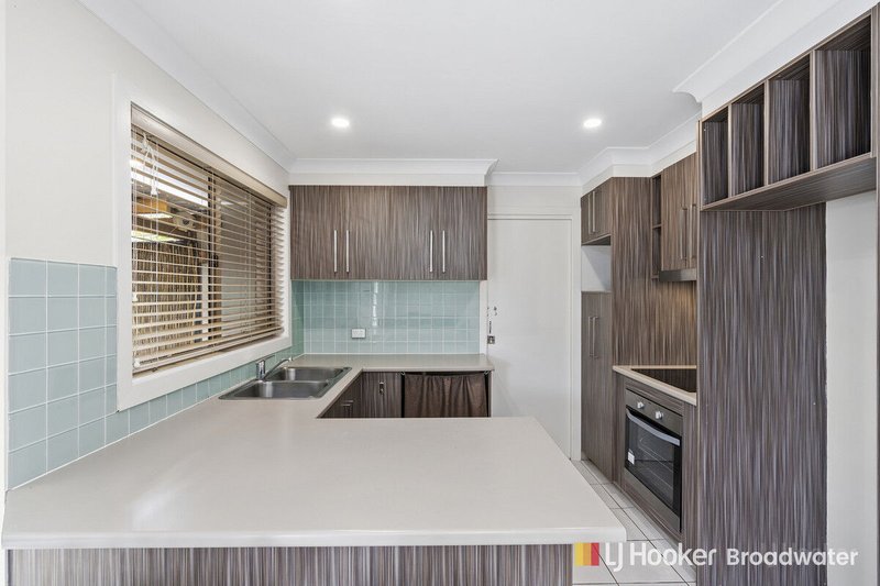 1/9 Stephanie Court, Labrador QLD 4215