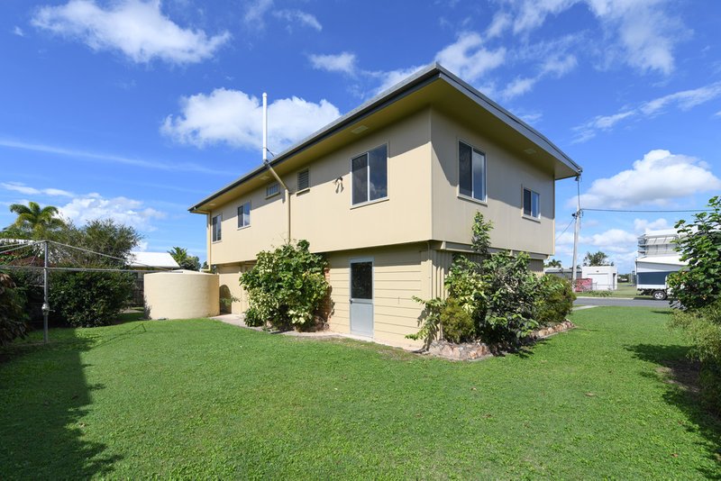 Photo - 19 Sterry Street, Proserpine QLD 4800 - Image 2