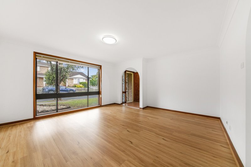 Photo - 19 Stevenson St , Wetherill Park NSW 2164 - Image 6