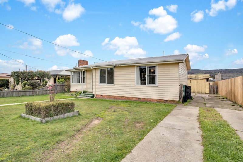 Photo - 19 Stoke Street, Ravenswood TAS 7250 - Image 2