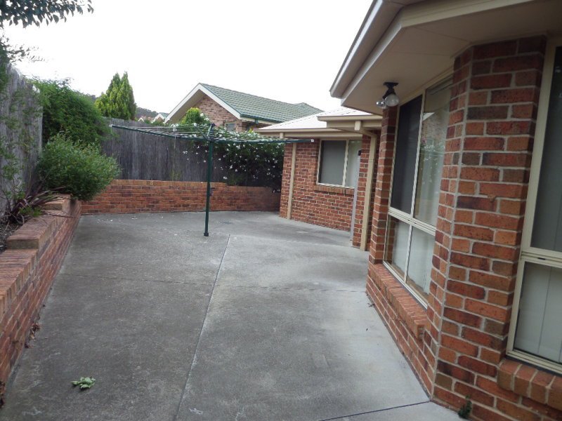 Photo - 19 Stonehaven Circuit, Queanbeyan NSW 2620 - Image 14