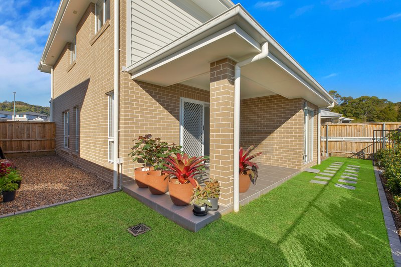 Photo - 19 Storyteller Parkway, Gables NSW 2765 - Image 4