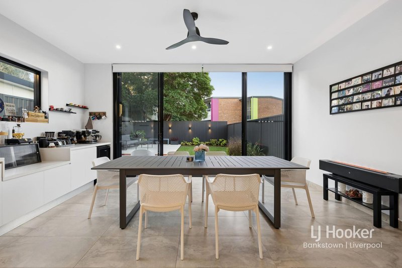 Photo - 19 Stretham Avenue, Picnic Point NSW 2213 - Image 11