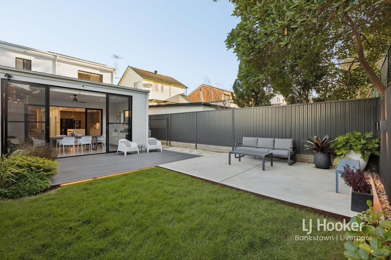 Photo - 19 Stretham Avenue, Picnic Point NSW 2213 - Image 22