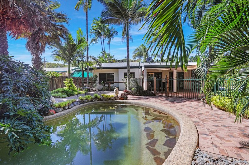 Photo - 19 Strombus Avenue, Trinity Beach QLD 4879 - Image 1