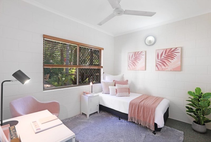 Photo - 19 Strombus Avenue, Trinity Beach QLD 4879 - Image 9