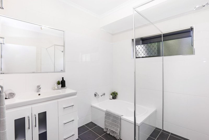 Photo - 19 Strombus Avenue, Trinity Beach QLD 4879 - Image 10