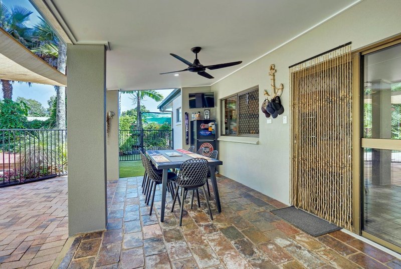 Photo - 19 Strombus Avenue, Trinity Beach QLD 4879 - Image 11