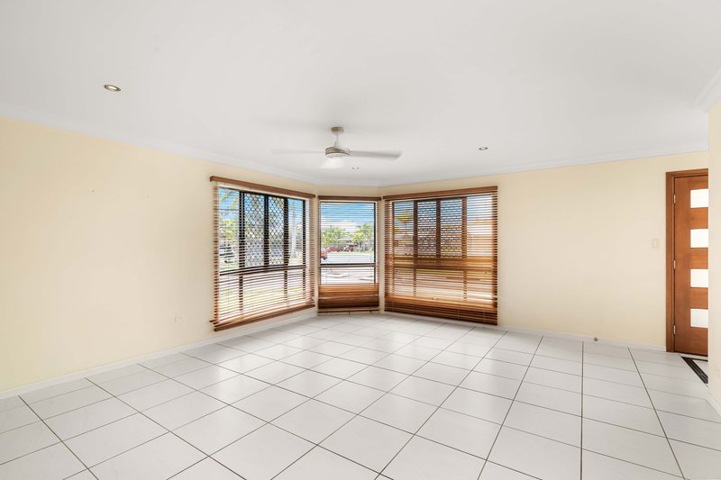 Photo - 19 Stuart Hindle Drive, Mount Pleasant QLD 4740 - Image 4