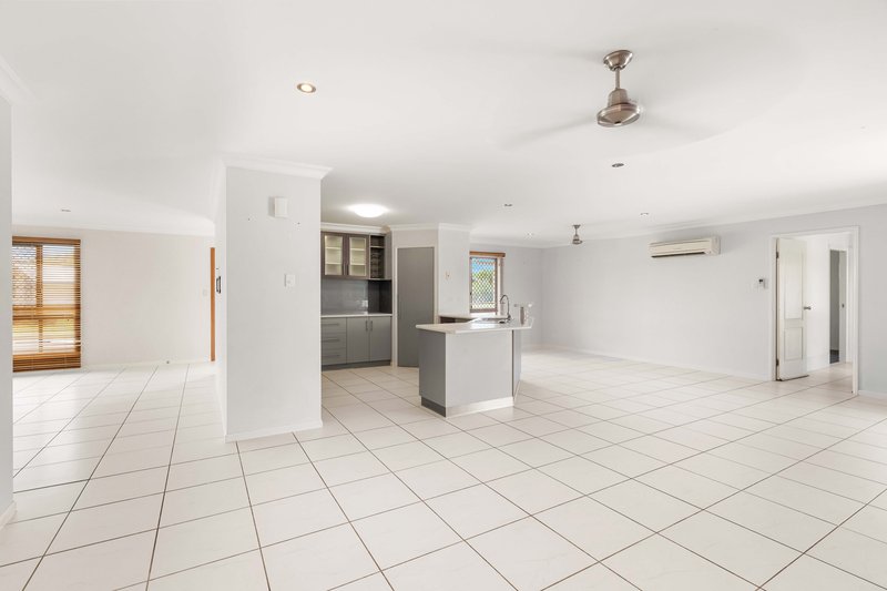 Photo - 19 Stuart Hindle Drive, Mount Pleasant QLD 4740 - Image 8