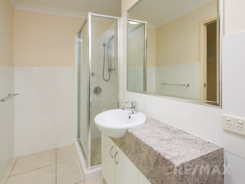 Photo - 1/9 Summerlea Crescent, Ormeau QLD 4208 - Image 8