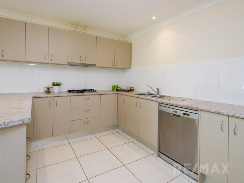 Photo - 1/9 Summerlea Crescent, Ormeau QLD 4208 - Image 5