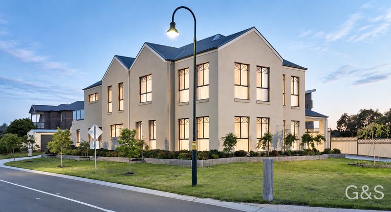Photo - 19 Sumner Crescent, Point Cook VIC 3030 - Image 1