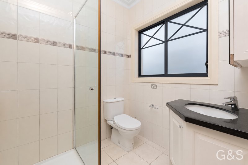 Photo - 19 Sumner Crescent, Point Cook VIC 3030 - Image 8