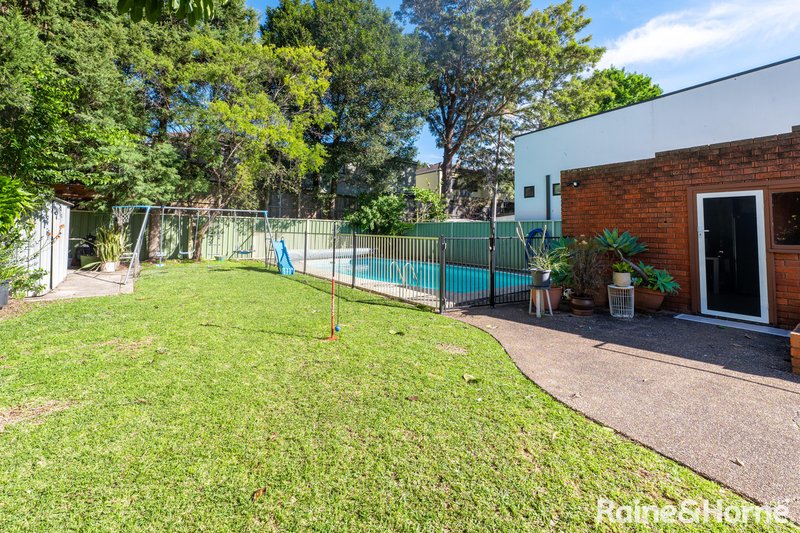 Photo - 19 Sunbeam Avenue, Croydon NSW 2132 - Image 2