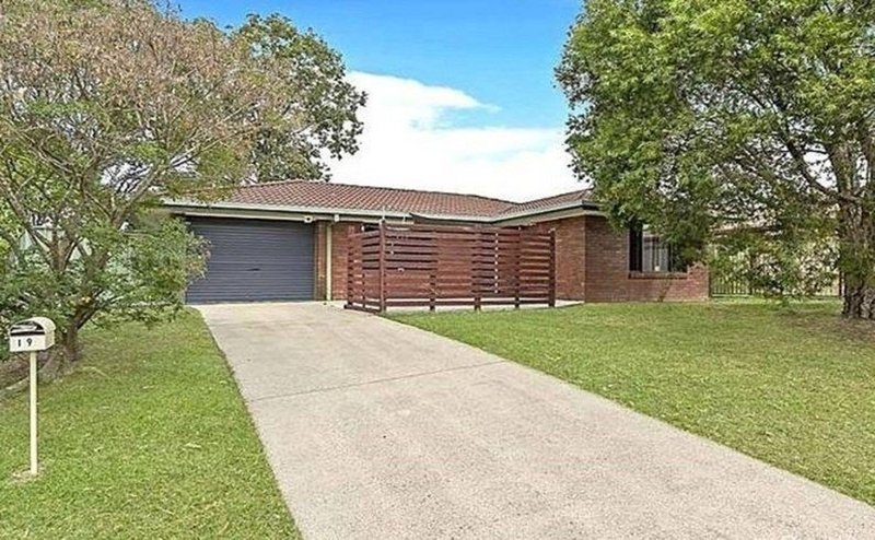 19 Sunderland Drive, Bray Park QLD 4500