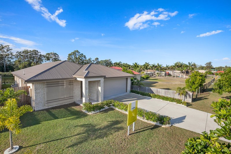 Photo - 19 Sunny Way, Toogoom QLD 4655 - Image 2