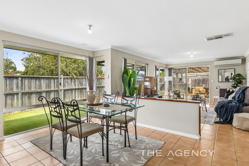 Photo - 19 Sunray Circle, Ellenbrook WA 6069 - Image 11