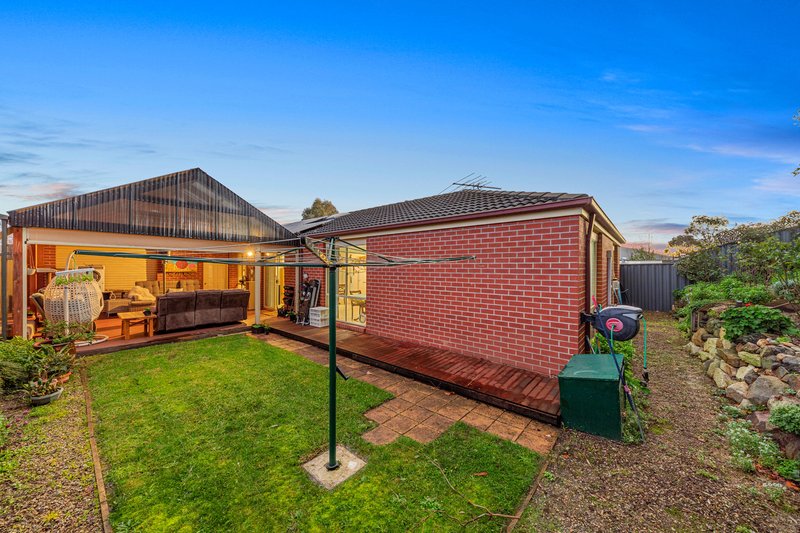 Photo - 19 Superior Waters, Pakenham VIC 3810 - Image 14