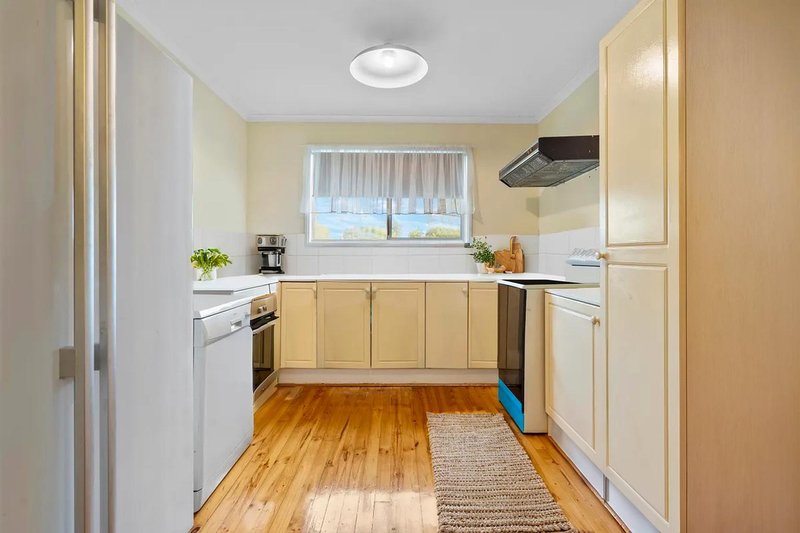 Photo - 19 Surman Street, Loganlea QLD 4131 - Image 5