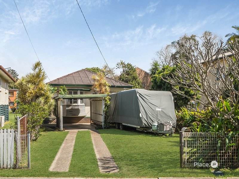 Photo - 19 Sutton Street, Redcliffe QLD 4020 - Image 3