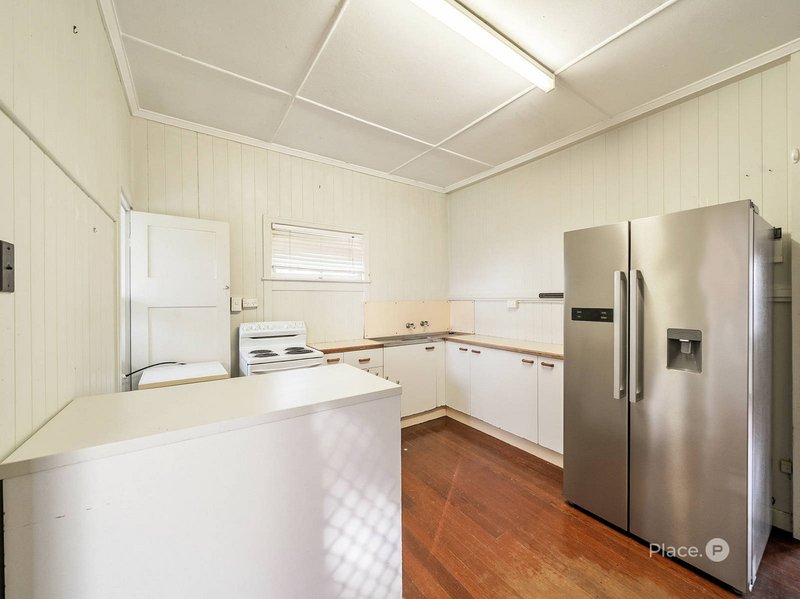 Photo - 19 Sutton Street, Redcliffe QLD 4020 - Image 9