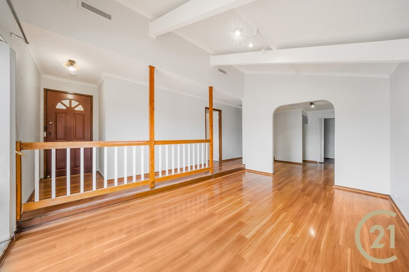 Photo - 19 Swinborne Crescent, Wetherill Park NSW 2164 - Image 3