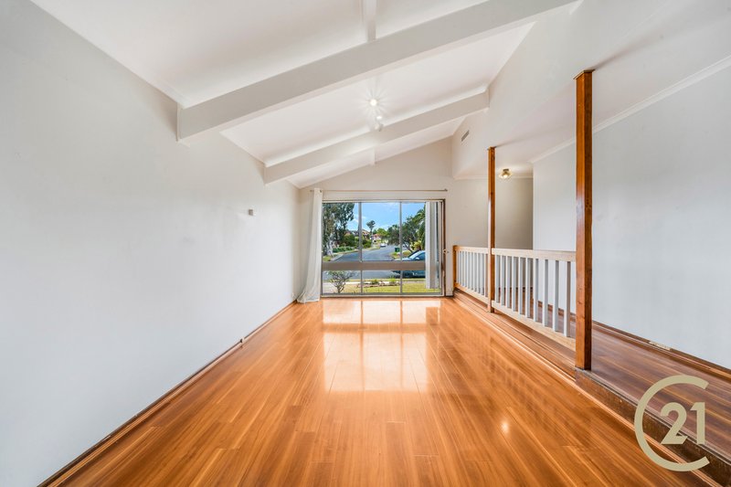 Photo - 19 Swinborne Crescent, Wetherill Park NSW 2164 - Image 4