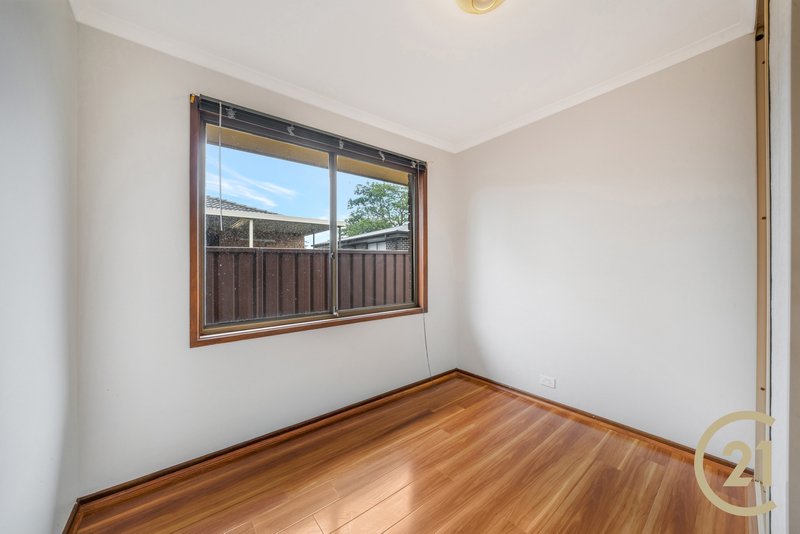 Photo - 19 Swinborne Crescent, Wetherill Park NSW 2164 - Image 10