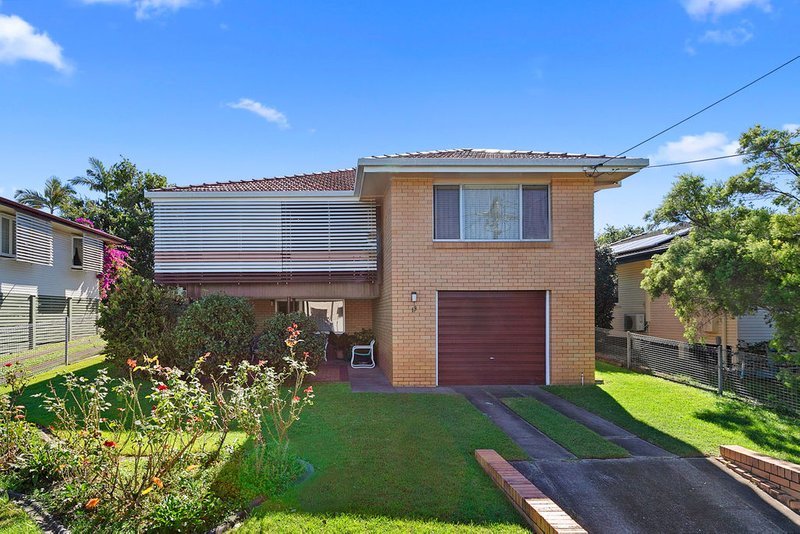 19 Tamaree Avenue, Wynnum QLD 4178