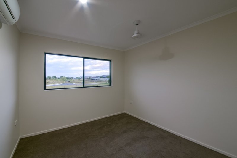 Photo - 19 Tamarind Crescent, Proserpine QLD 4800 - Image 12