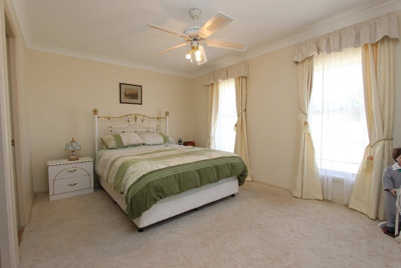 Photo - 19 Tandora Street, Kelso NSW 2795 - Image 3