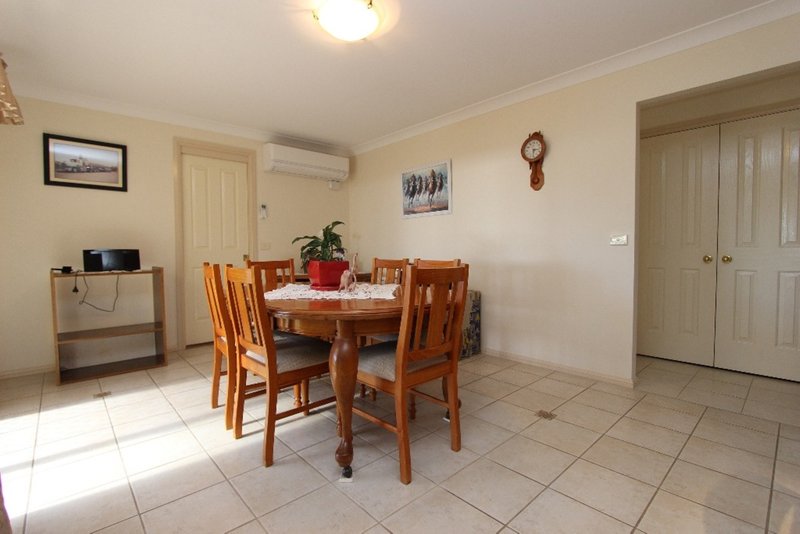 Photo - 19 Tandora Street, Kelso NSW 2795 - Image 8