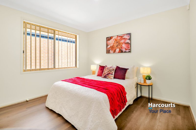 Photo - 19 Taradale Drive, Ropes Crossing NSW 2760 - Image 12