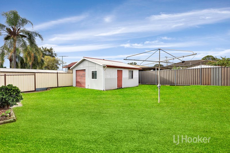 Photo - 19 Taranaki Avenue, Lethbridge Park NSW 2770 - Image 6