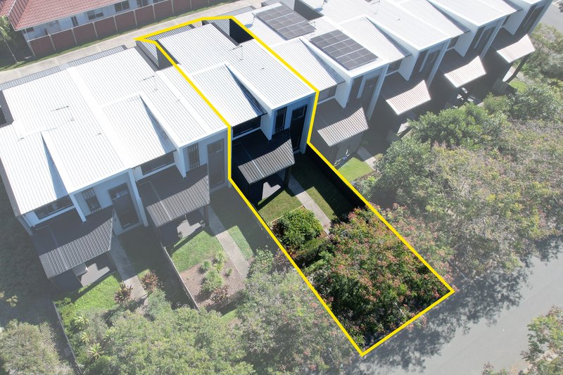 Photo - 19 Tasmania Avenue, Newport QLD 4020 - Image 24