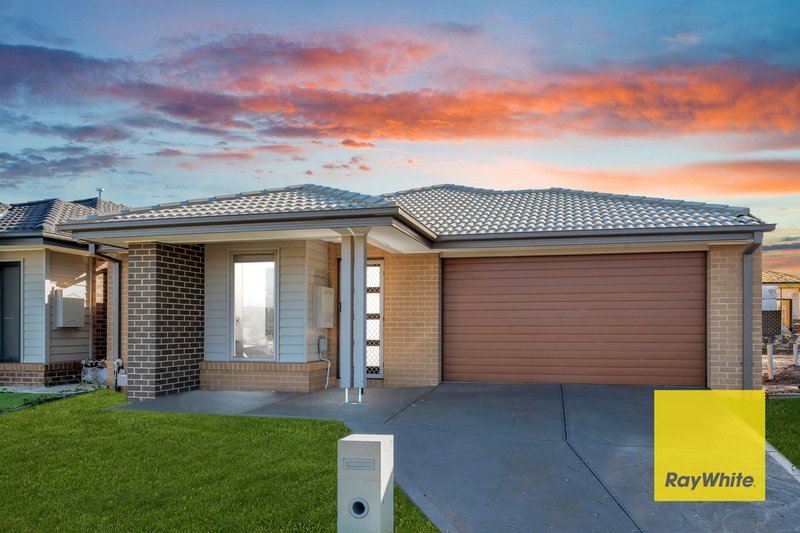 Photo - 19 Tatra Street, Tarneit VIC 3029 - Image 2