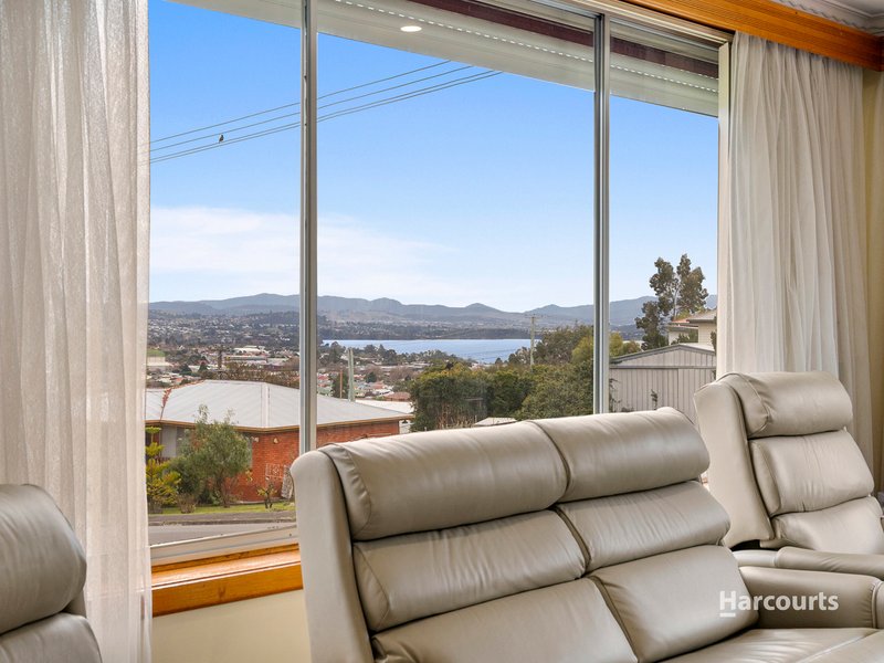 19 Tenth Avenue, West Moonah TAS 7009
