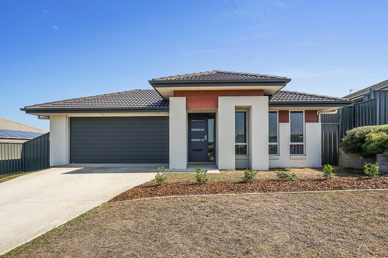 19 Tenyo Street, Cameron Park NSW 2285