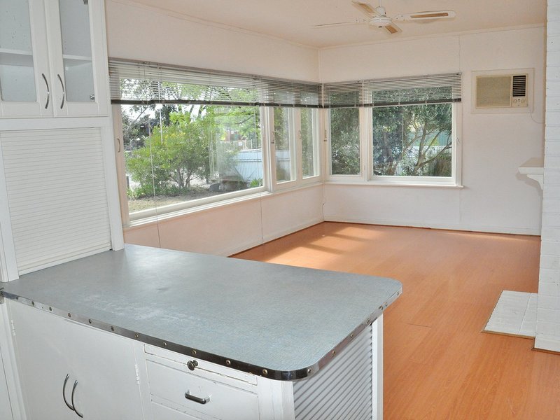 Photo - 19 The Parkway, Victor Harbor SA 5211 - Image 5